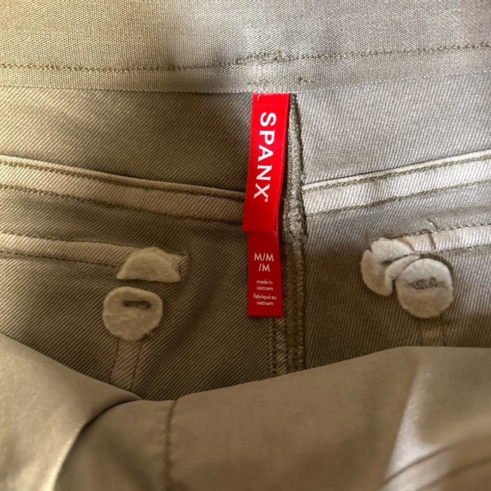 Spanx Stretch Twill Cropped Wide Leg Pant Petite in Olive green (A1) - Picture 14 of 16